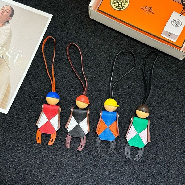 大人気!エルメス 即ゲット CUTE  劇レア☆ラッキーカラー erz30371